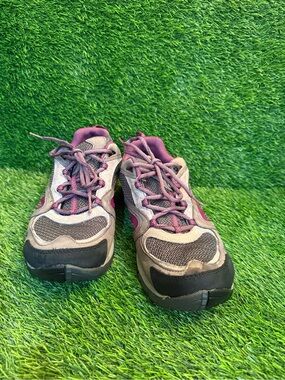 Merrell women’s Acura Casual Trail Sneakers in Taupe and Pink size 9